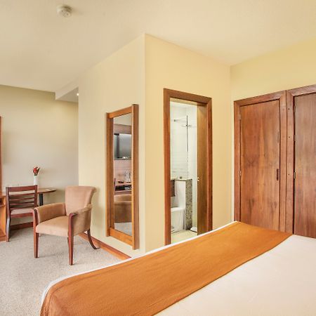 Hotel Quito Eksteriør billede